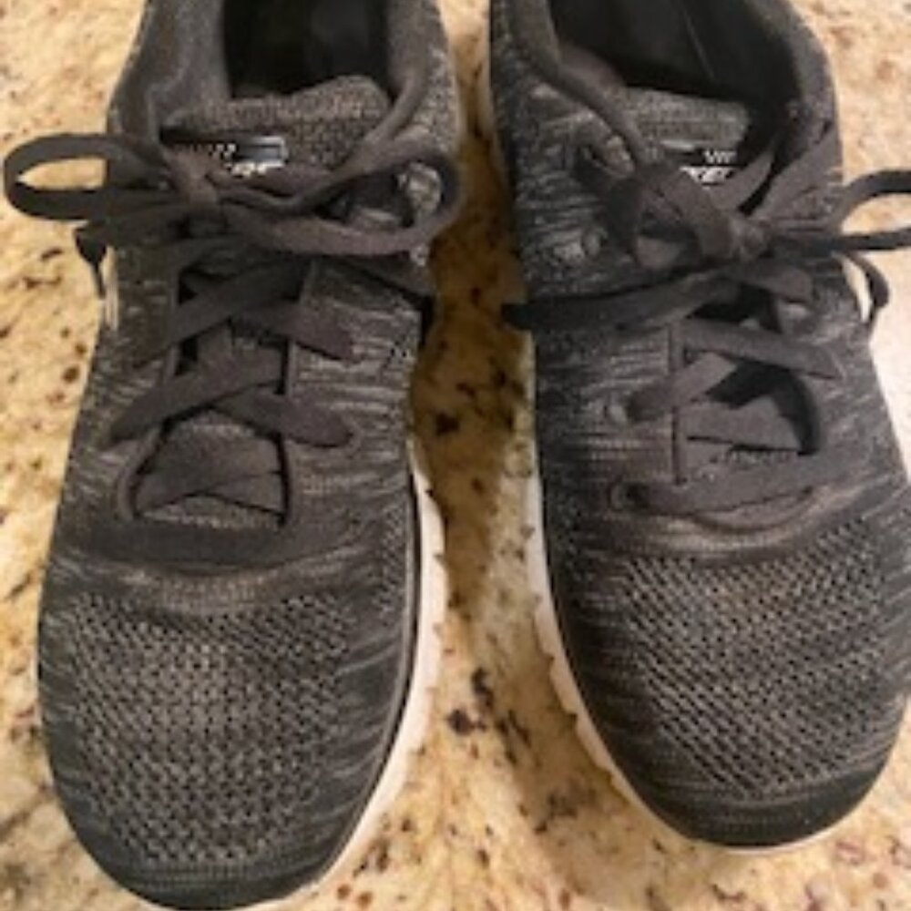 Women's Skechers Lite-Weight, Black, Size 8.5